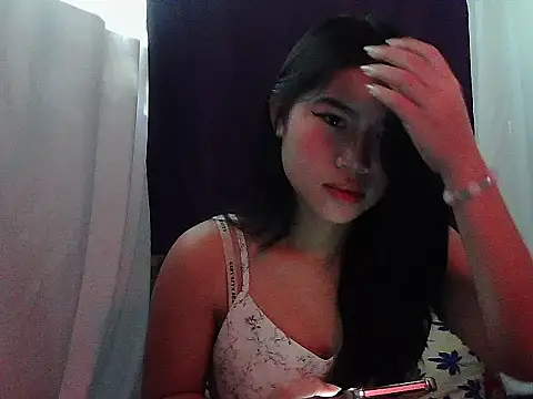 Snapshot of Allysonxx05 chatting on 02/08/26, 11:08 Allysonxx05 online show from 02/08/26, 11:08