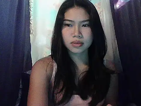 Snapshot of Allysonxx05 chatting on 02/20/26, 11:38 Allysonxx05 online show from 02/20/26, 11:38