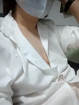 miniiceyya online show from 02/11/26, 04:56