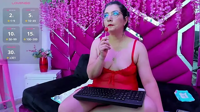 Snapshot of Alexa_Sanz chatting on 04/09/26, 07:52 Alexa Sanz online show from 04/09/26, 07:52