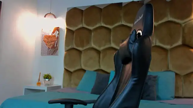 Franco banderas online show from 02/04/26, 09:26