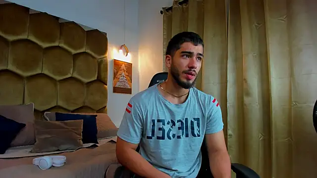 Franco banderas online show from 02/23/26, 11:07