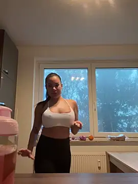 Snapshot of AsianDreamx chatting on 12/20/25, 03:08 AsianDreamx online show from 12/20/25, 03:08