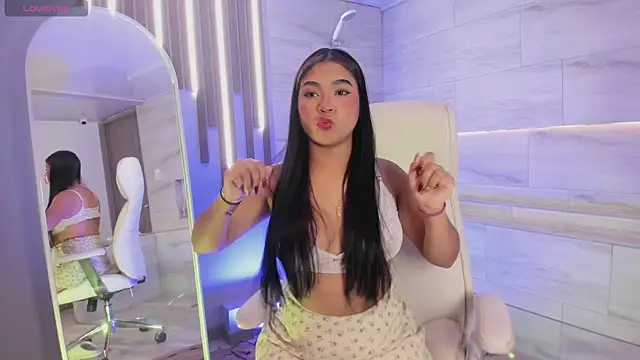 Snapshot of Mylarossi chatting on 02/05/26, 03:49 Mylarossi online show from 02/05/26, 03:49