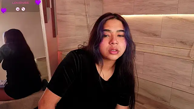 Mylarossi online show from 04/17/26, 03:26