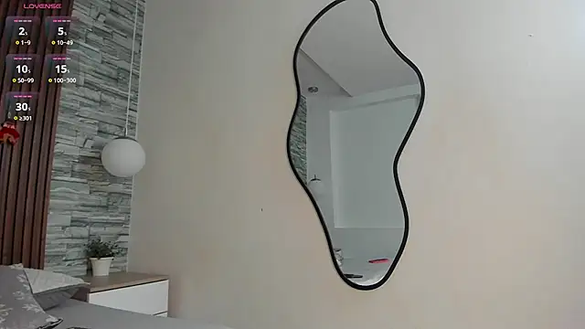 Snapshot of skinny_naughty_ chatting on 12/01/25, 08:58 skinny naughty online show from 12/01/25, 08:58