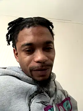 Snapshot of whiz666 chatting on 11/29/25, 06:55 whiz666 online show from 11/29/25, 06:55