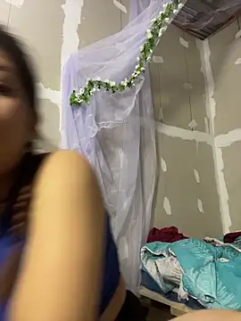 Snapshot of dakota021 chatting on 04/26/26, 01:14 dakota021 online show from 04/26/26, 01:14