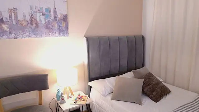 Snapshot of Megaan___ chatting on 03/06/26, 12:01 Megaan online show from 03/06/26, 12:01