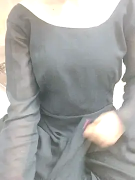 Snapshot of Sizzling_Quinn chatting on 04/08/26, 02:39 Sizzling Quinn online show from 04/08/26, 02:39