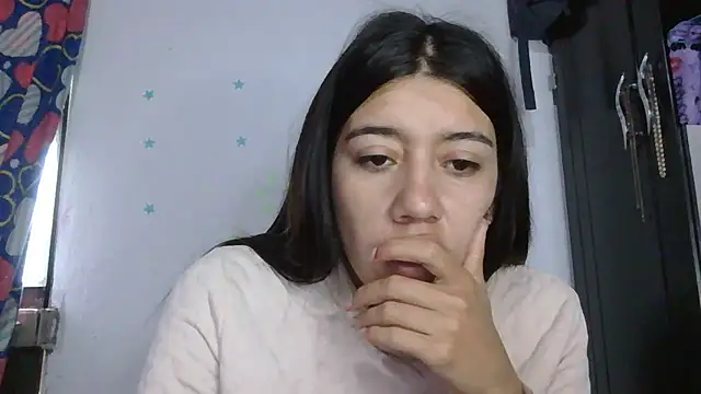 TaylorLove- online show from 12/04/25, 11:41