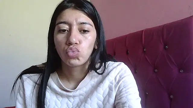 TaylorLove- online show from 12/16/25, 01:05