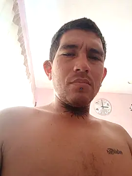 Snapshot of macarywillm chatting on 11/30/25, 03:49 macarywillm online show from 11/30/25, 03:49