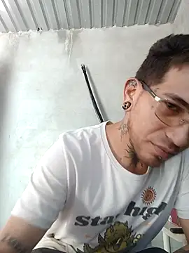 Snapshot of macarywillm chatting on 03/20/26, 09:08 macarywillm online show from 03/20/26, 09:08