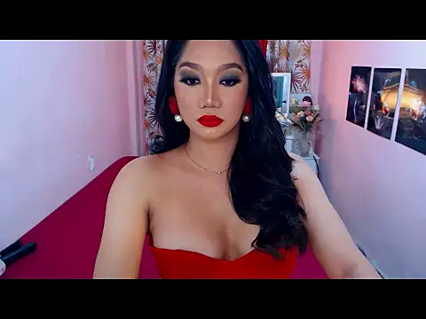 Snapshot of UrScreenGoddess chatting on 04/16/26, 11:51 UrScreenGoddess online show from 04/16/26, 11:51