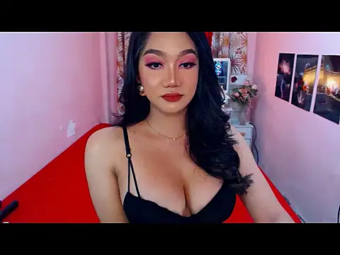 Snapshot of UrScreenGoddess chatting on 06/03/26, 12:13 UrScreenGoddess online show from 06/03/26, 12:13