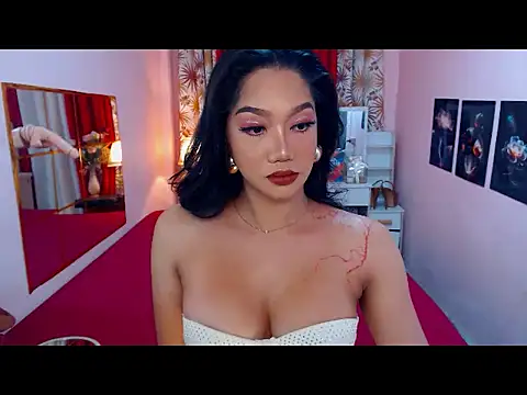 Snapshot of UrScreenGoddess chatting on 07/04/26, 02:40 UrScreenGoddess online show from 07/04/26, 02:40