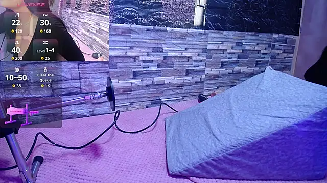 emma petit07 online show from 12/18/25, 07:42