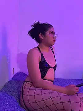 Arely-L1 online show from 02/06/26, 07:39