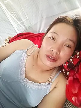 Evelyn-n online show from 12/19/25, 05:14