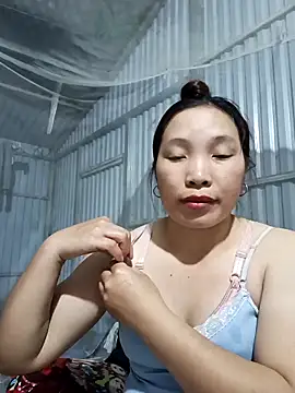 Evelyn-n online show from 03/28/26, 12:05