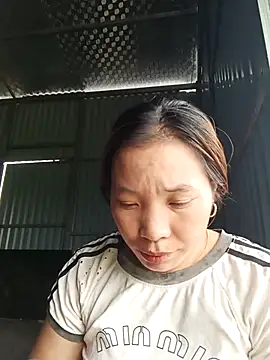 Evelyn-n online show from 04/02/26, 05:27