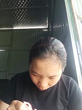 Evelyn-n online show from 04/03/26, 06:33