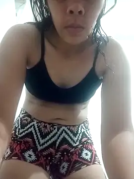 Snapshot of Isabella_Evanss chatting on 12/16/25, 02:22 Isabella Evanss online show from 12/16/25, 02:22