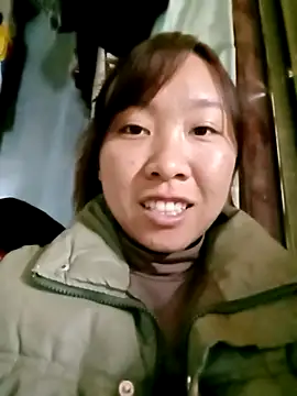 Minsssa20 online show from 12/18/25, 05:57