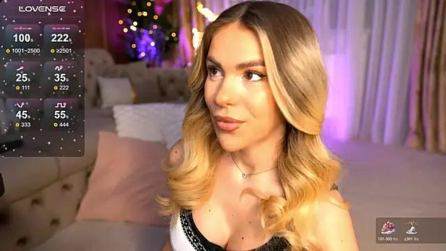 ChloeVelvetx online show from 12/18/25, 09:32