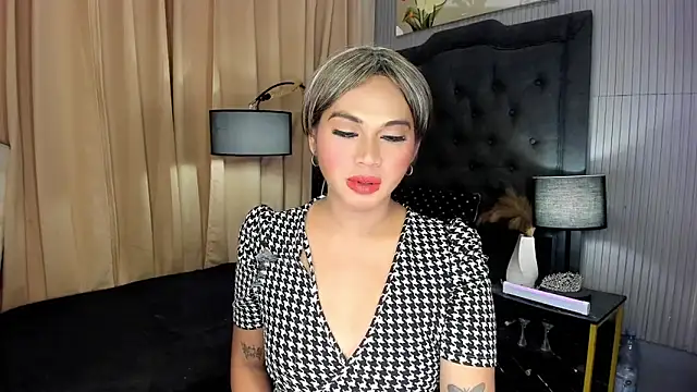 Snapshot of asianhugecockjulia chatting on 03/16/26, 06:01 asianhugecockjulia online show from 03/16/26, 06:01