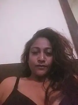 Snapshot of dusky_diva_d chatting on 06/27/26, 04:45 dusky diva d online show from 06/27/26, 04:45