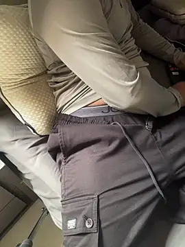 BlahNextDoor online show from 12/21/25, 08:21