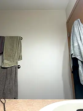 Snapshot of 1966biker chatting on 12/20/25, 05:42 1966biker online show from 12/20/25, 05:42