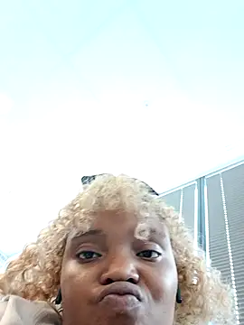 Snapshot of EverythingNIce1 chatting on 02/12/26, 06:30 EverythingNIce1 online show from 02/12/26, 06:30