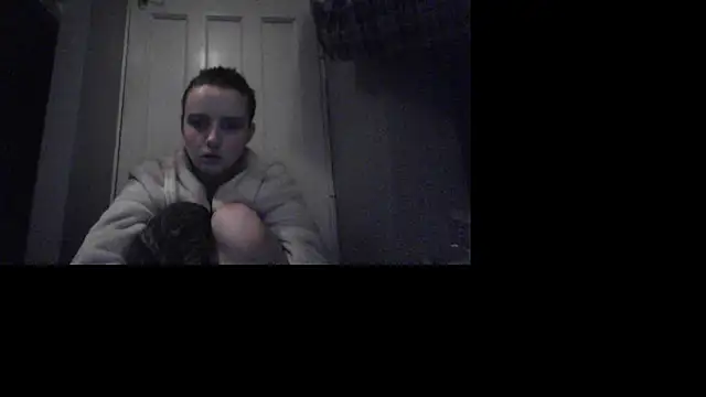 Amy01112 online show from 12/19/25, 04:25