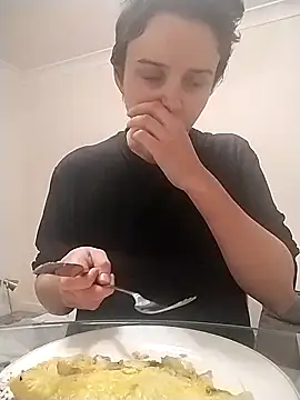 Snapshot of Amy01112 chatting on 04/14/26, 10:05 Amy01112 online show from 04/14/26, 10:05