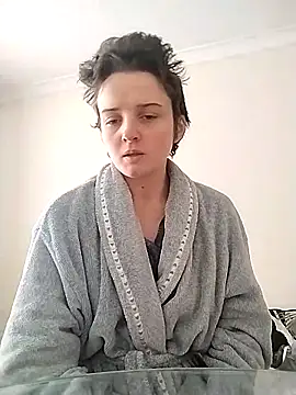 Snapshot of Amy01112 chatting on 04/17/26, 11:24 Amy01112 online show from 04/17/26, 11:24