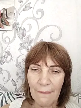 MichelleLove48 online show from 12/16/25, 09:14