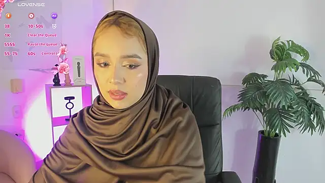 Snapshot of Jazmin_kithana chatting on 05/22/26, 11:21 Jazmin kithana online show from 05/22/26, 11:21