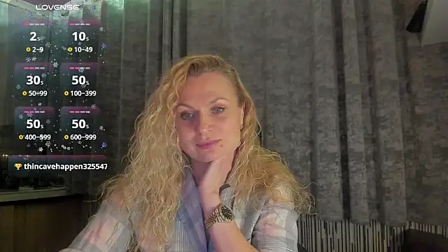 Snapshot of LanaLight_x chatting on 04/09/26, 08:36 LanaLight x online show from 04/09/26, 08:36