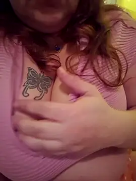 Snapshot of 69Stacylove69 chatting on 12/21/25, 02:24 69Stacylove69 online show from 12/21/25, 02:24