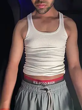 Snapshot of fitboy_xxx chatting on 02/17/26, 08:04 fitboy xxx online show from 02/17/26, 08:04