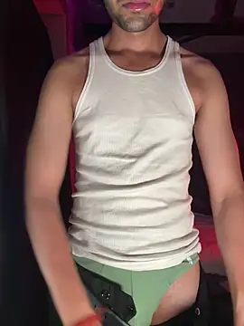 Snapshot of fitboy_xxx chatting on 03/24/26, 08:58 fitboy xxx online show from 03/24/26, 08:58