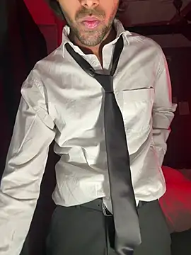 Snapshot of fitboy_xxx chatting on 04/04/26, 07:33 fitboy xxx online show from 04/04/26, 07:33