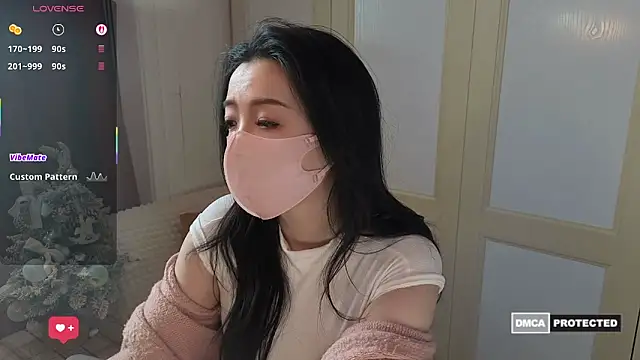 nayomi 34f online show from 12/21/25, 03:02