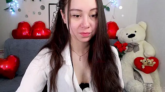 Snapshot of AlinaEleven chatting on 04/13/26, 11:54 AlinaEleven online show from 04/13/26, 11:54