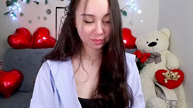 Snapshot of AlinaEleven chatting on 04/26/26, 10:18 AlinaEleven online show from 04/26/26, 10:18