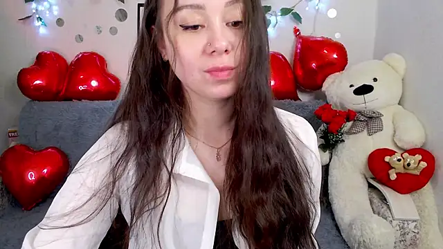 Snapshot of AlinaEleven chatting on 04/27/26, 10:08 AlinaEleven online show from 04/27/26, 10:08