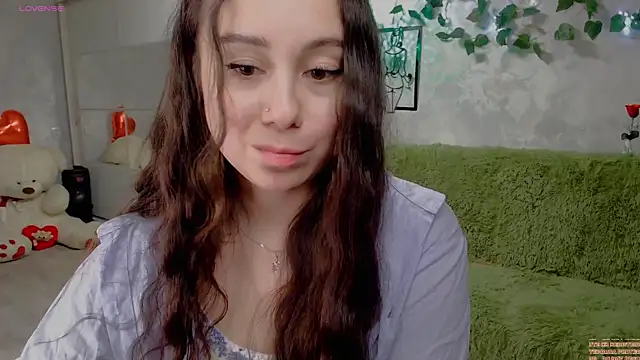 Snapshot of AlinaEleven chatting on 06/18/26, 09:41 AlinaEleven online show from 06/18/26, 09:41